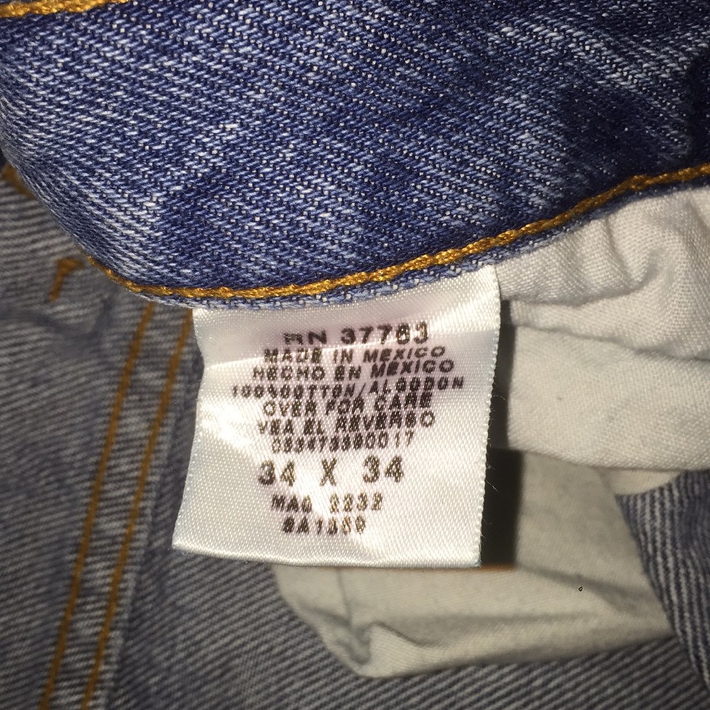 JEANS - Picture 2 of 3
